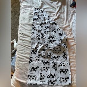 Adjustable apron